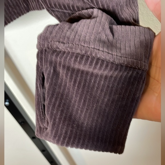 Lululemon Scuba Track Jacket Velvet Cord color Espresso NWT 4 - Picture 4 of 8